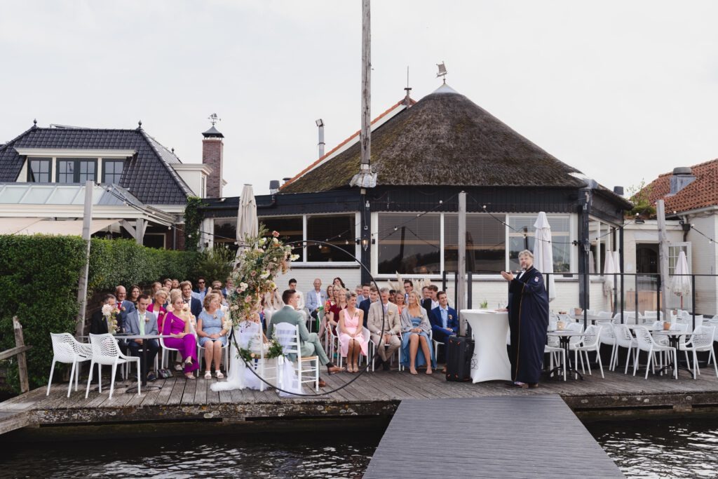 ceremonie bij Milo op de kaag zuid holland